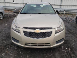 Chevrolet Cruze 1 поколение [рестайлинг] 2014г. 1.8 л. - фото №1