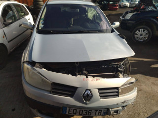 Renault Megane 2 поколение 2004г. 1.5 л., K9K 722 - фото №1
