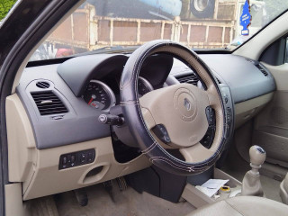 Renault Megane 2 поколение 2005г. 1.9 л. - фото №6