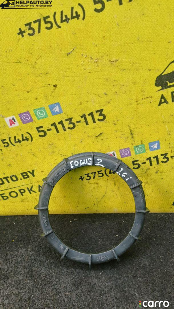 гайка топливного насоса Ford Focus 2 поколение 2006г. - фото №1