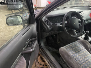 Renault Safrane 1 поколение 1994г. 2.2 л., J7T 760 - фото №2
