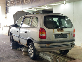 Opel Zafira A 1999г. 2.0 л. - фото №1