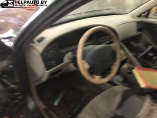 Hyundai Elantra 3 поколение 2002г. 2.0 л., G4GC - фото №3