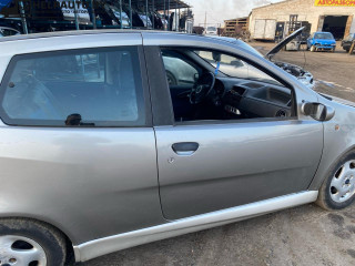 Fiat Punto 2 поколение 2002г. 1.8 л., 188 A6.000 - фото №1