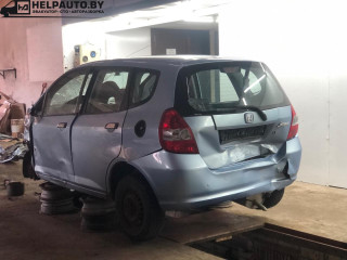 Honda Jazz 1 поколение 2002г. 1.3 л., L13B - фото №1