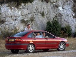 Renault Laguna 1 поколение 1994г. 2.0 л., F3R 200 - фото №3