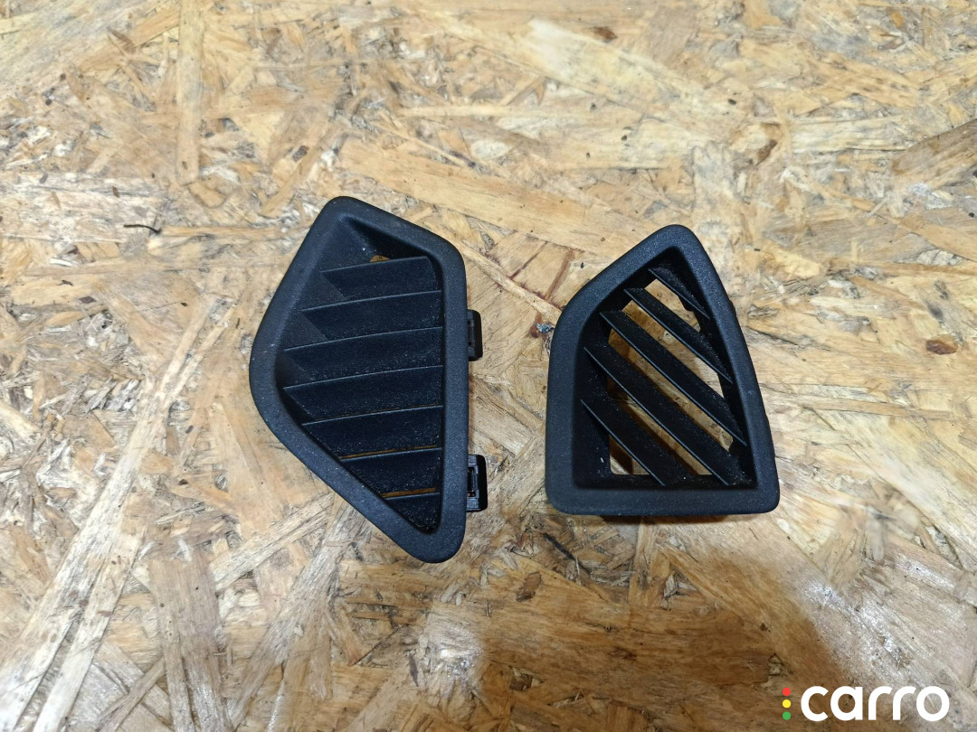 9218520, 9218518, 51459218518, 51459218520 дефлектор обдува салона правый BMW 4 F32/F33 2015г. - фото №1