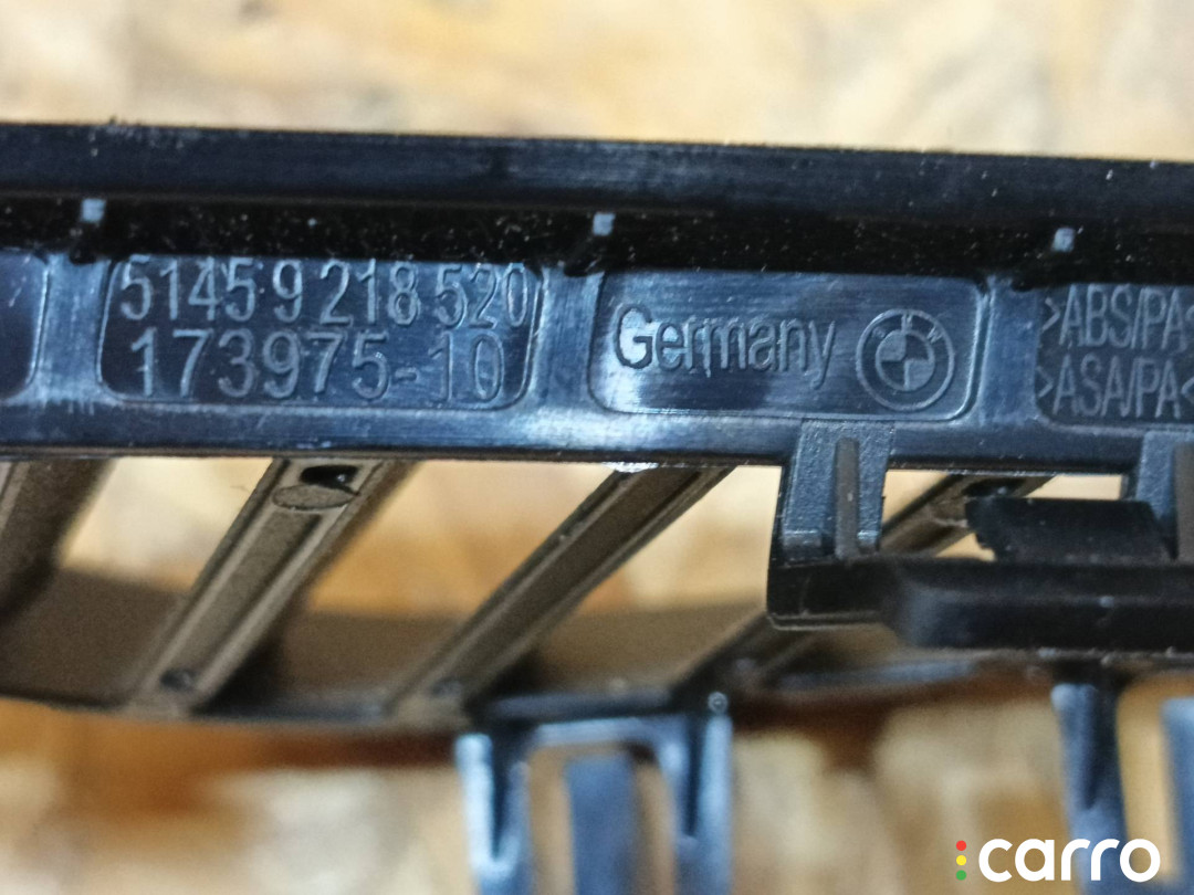 9218520, 9218518, 51459218518, 51459218520 дефлектор обдува салона правый BMW 4 F32/F33 2015г. - фото №3