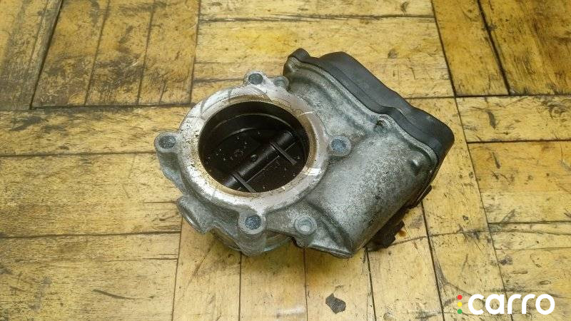 06F133062 дроссельная заслонка Audi A4 B6 2006г. - фото №2