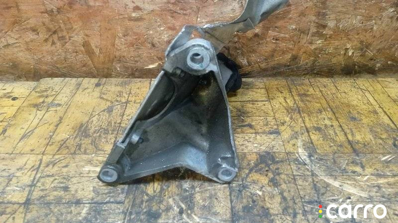 8E0199308 кронштейн двигателя Audi A4 B7 2007г. - фото №3