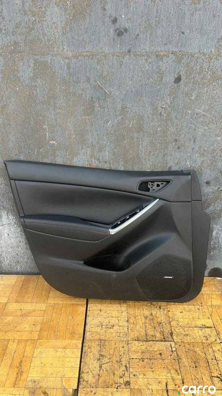 KD7768450M02 обшивка двери передней левой Mazda CX-5 1 поколение - фото №1