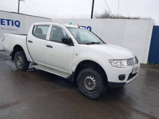 Mitsubishi L200 4 поколение 2010г. - фото №2