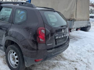 Renault Duster 1 поколение [рестайлинг] 2018г. 1.6 л. - фото №7