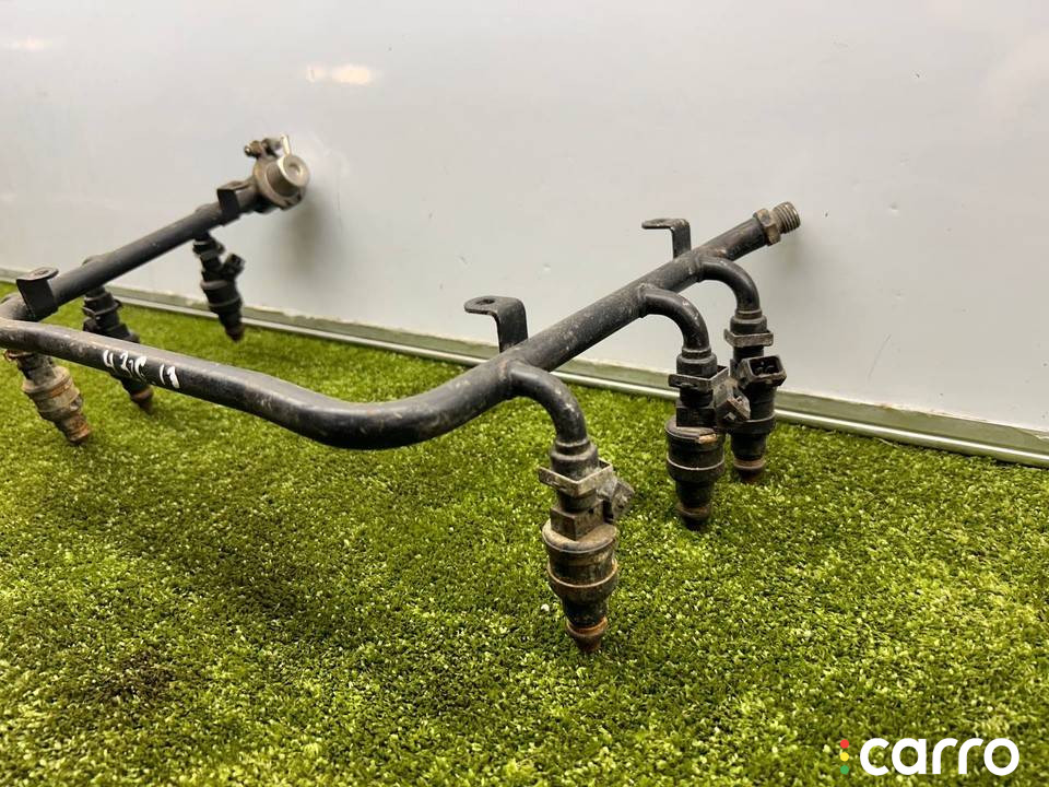 078133681B форсунка топливная Audi A4 B5 1999г. - фото №3