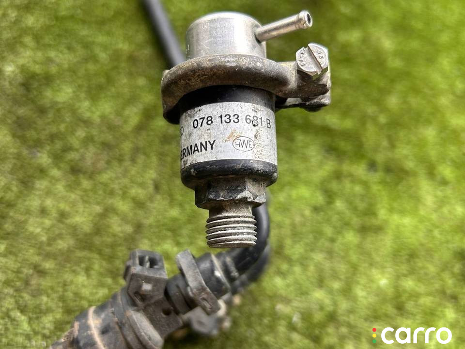 078133681B форсунка топливная Audi A4 B5 1999г. - фото №6