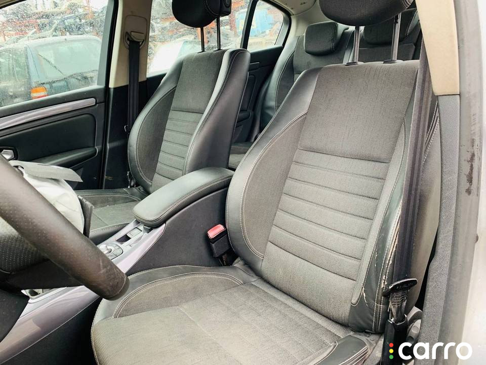 689210002R декоративная накладка торпедо Renault Laguna 3 поколение 2010г. - фото №10