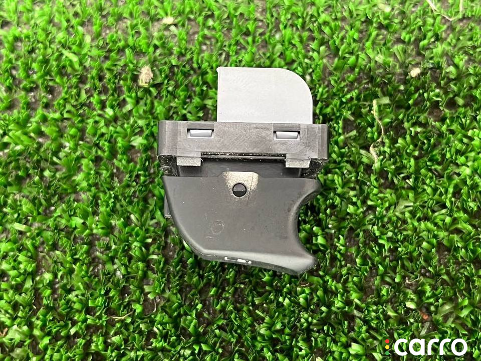 4G0959855A кнопка стеклоподъемника двери задней левой Audi A1 8X 2014г. - фото №3