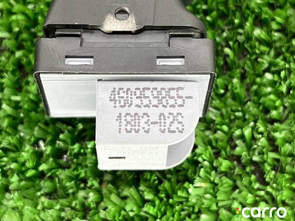 4G0959855A кнопка стеклоподъемника двери задней левой Audi A1 8X 2014г. - фото №8