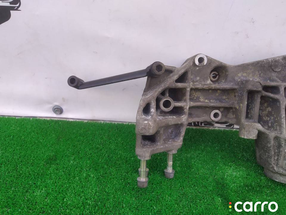 058145523B кронштейн генератора Audi A4 B5 1997г. - фото №5