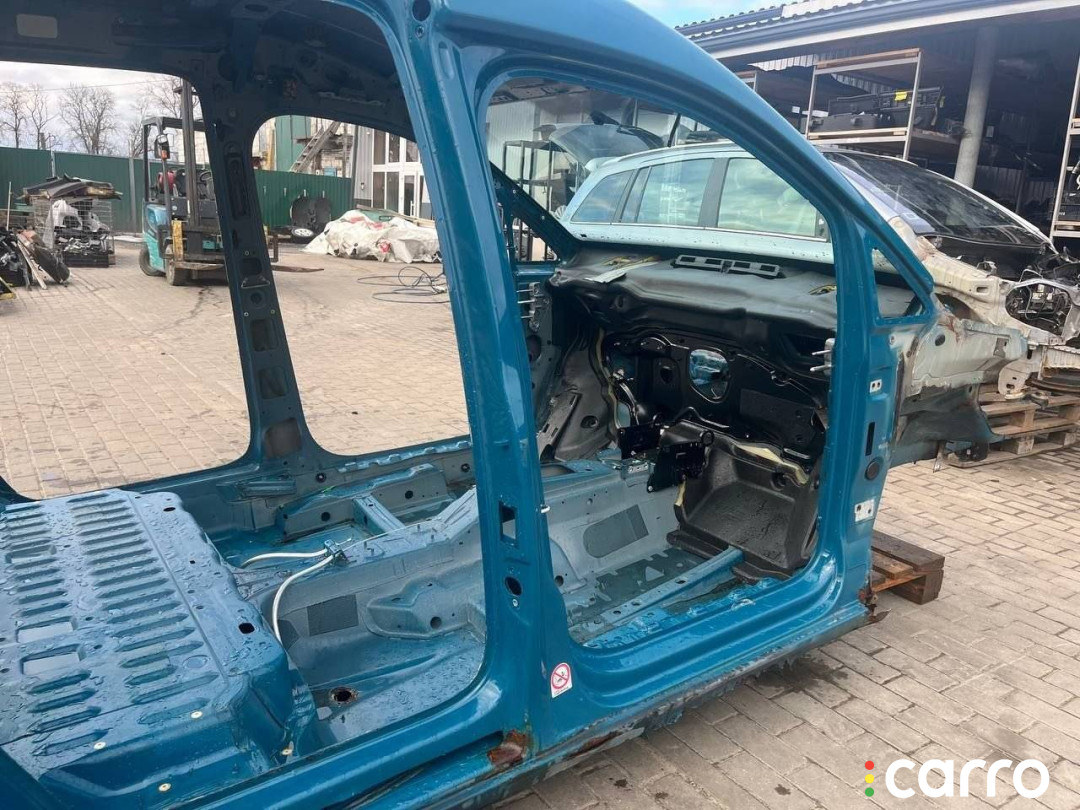 стойка кузова центральная правая Volkswagen Caddy 3 поколение 2005г. - фото №3