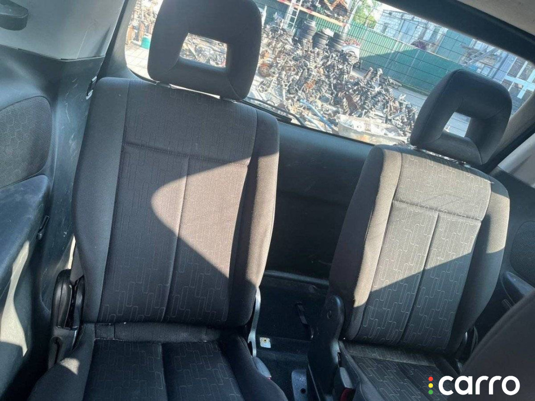 05Y3D4 блок управления стеклоподъемниками Mazda MPV 2 поколение 2003г. - фото №12
