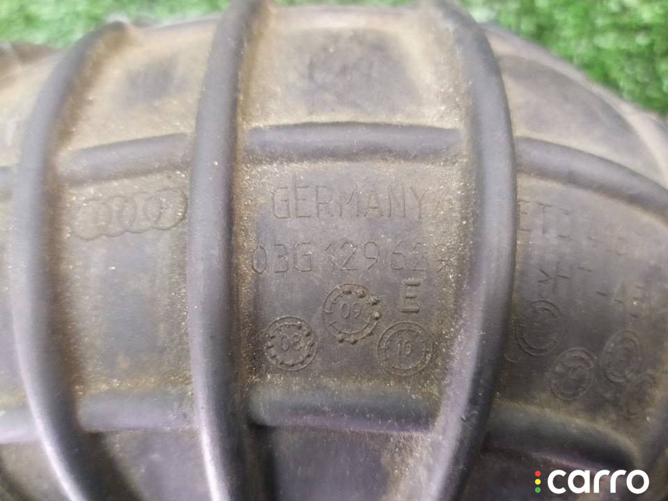 03G129629 патрубок воздушного фильтра Audi S4 B8 2010г. - фото №6