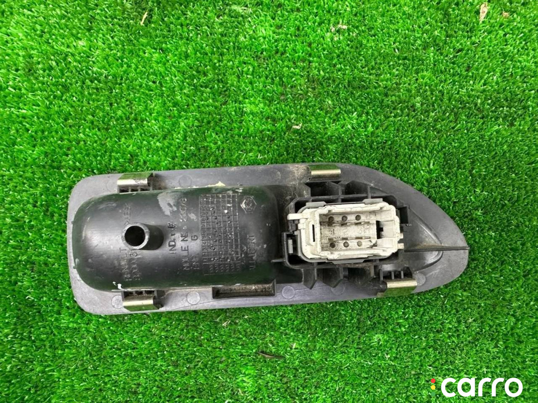 8200317493 кнопка стеклоподъемника двери Renault Laguna 2 поколение 2003г. - фото №6