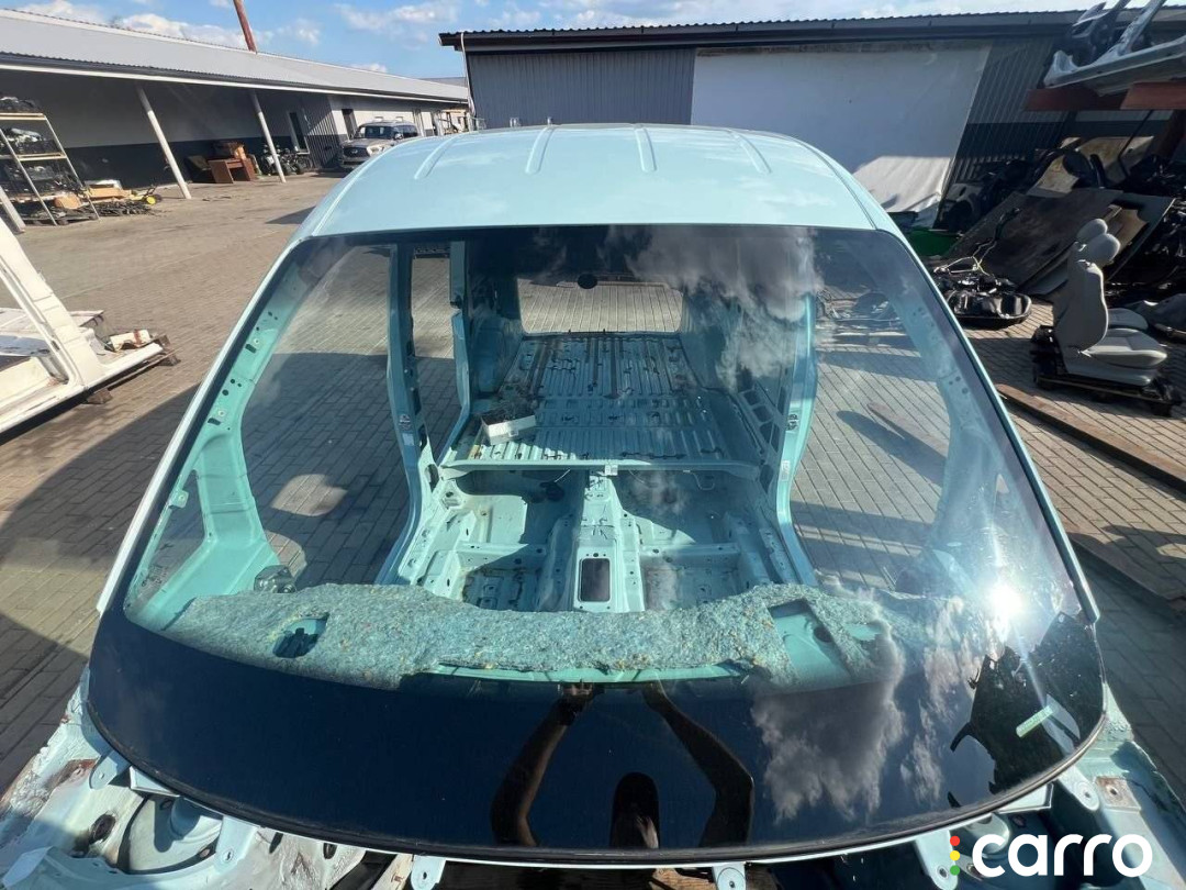 стекло лобовое Volkswagen Caddy 3 поколение 2007г. - фото №1
